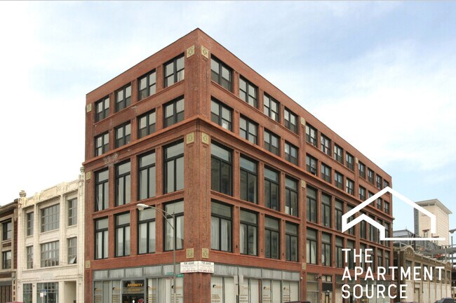 Building Photo - 2255 S Michigan Ave
