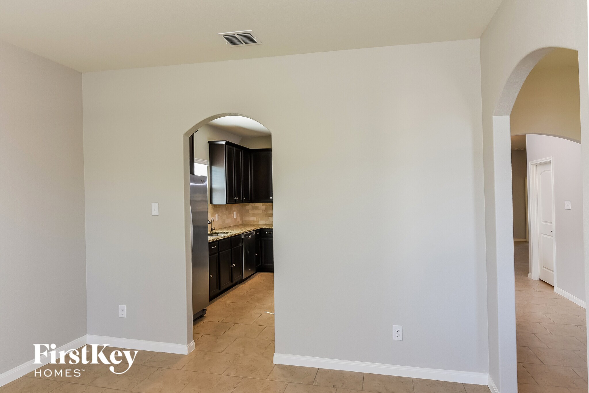 Building Photo - 12708 Shoreline Dr