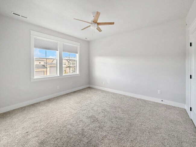 Building Photo - Stunning 4-Bedroom Home in Boise's Premier Dry Creek Ranch Community