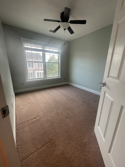 Building Photo - 2203 Greywing St