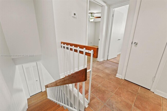 Building Photo - 7911 Camino Cir