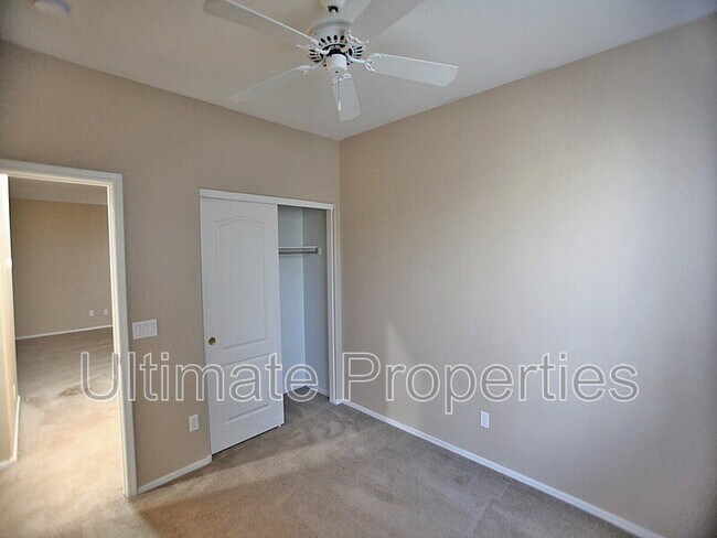 Building Photo - 8865 N 66th Dr