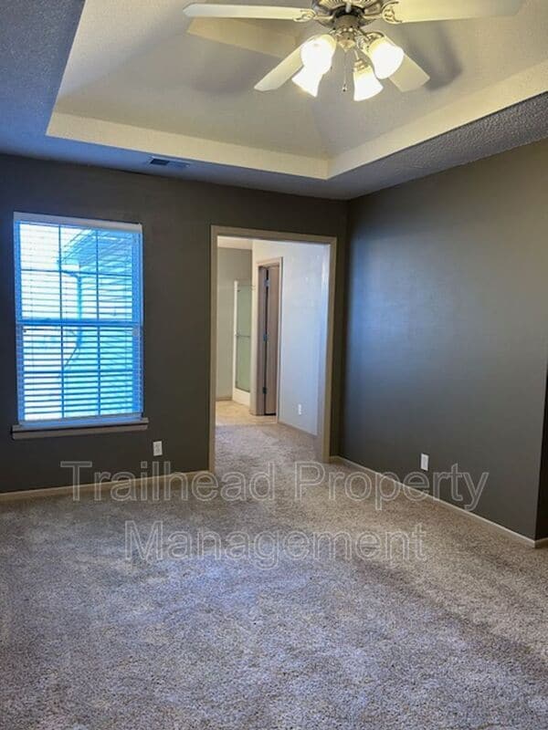 Building Photo - 8671 NE 97th St