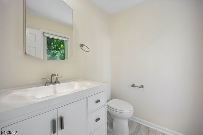 Building Photo - 5E Somerset Hills Village