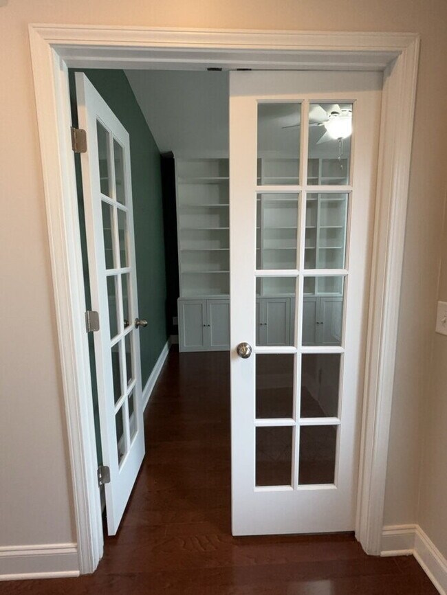 Building Photo - 292 Calm Water Way