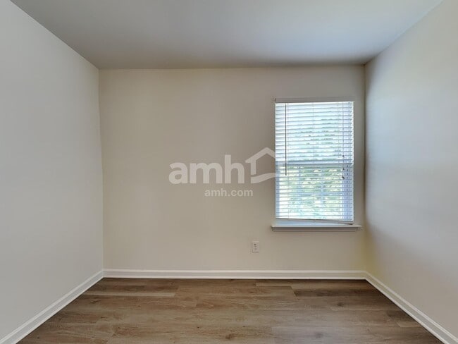 Building Photo - 1566 Cavendish Ct