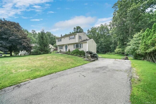 Building Photo - 138 Barnes Rd