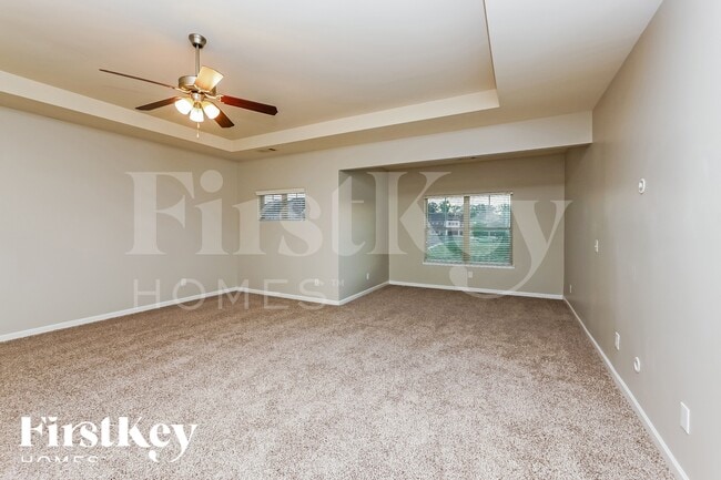 Building Photo - 520 Palm Springs Cir