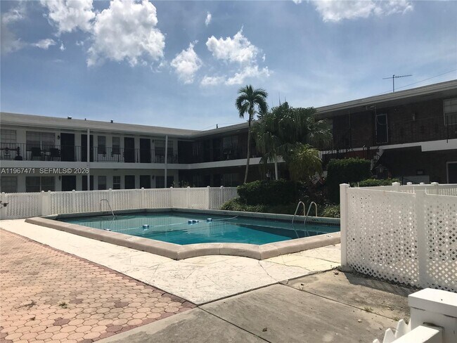 Building Photo - 1100 Atlantic Shores Blvd