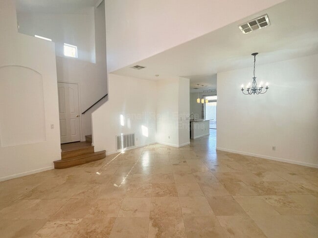 Building Photo - 2211 S Harper