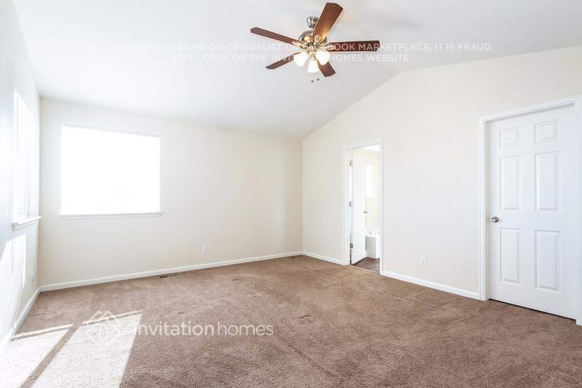 Building Photo - 11904 Kearney Cir