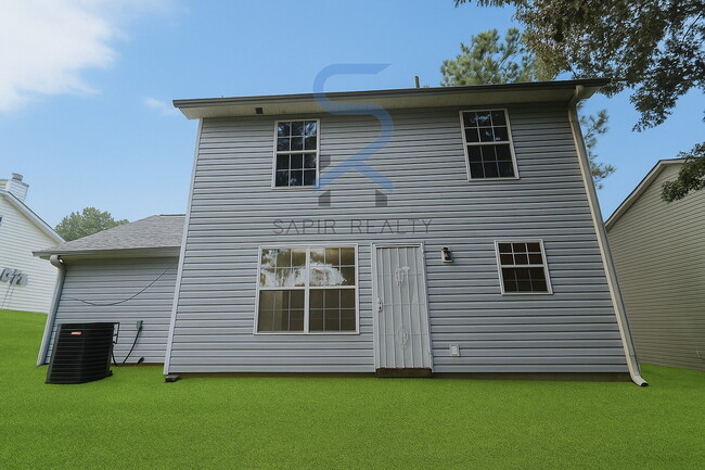 Building Photo - Move in before October 15th and get a $250...