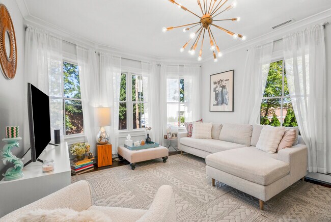 Building Photo - 251 Mt Pleasant Ave