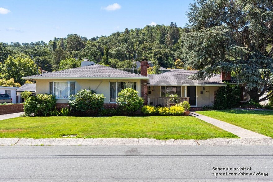 Primary Photo - 3645 Mosswood Dr