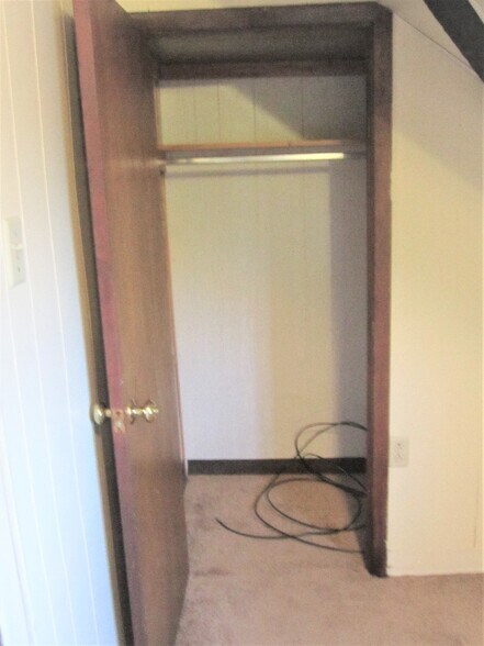 Building Photo - 2421 Beechwood Blvd