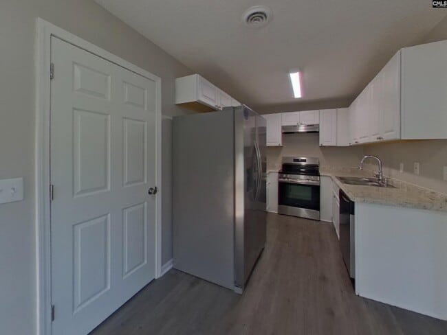 Building Photo - 2308 S Partridge Cir