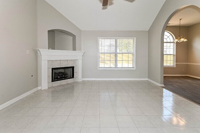 Building Photo - 4489 Poppenheimer Way