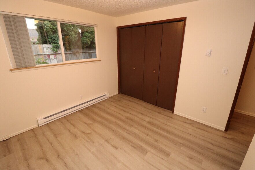 Building Photo - 4732 Cougar Ct SE