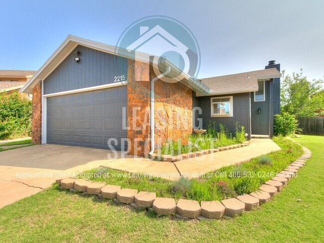 Building Photo - 2 Bed 2 Bath Garden Home in SW OKC's The R...