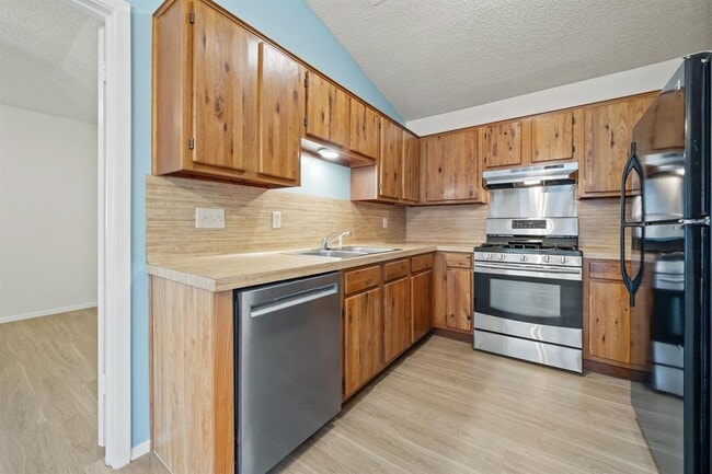 Building Photo - 11604 Norwegian Wood Dr