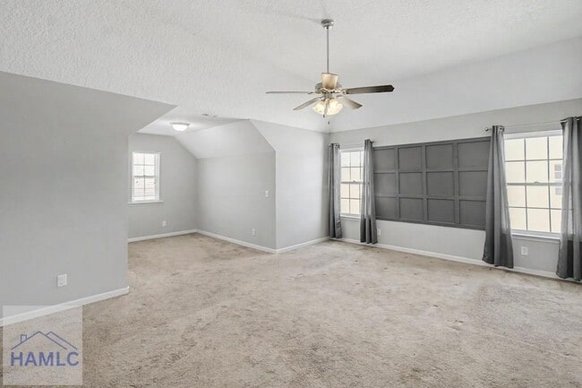 Building Photo - 976 Oak Crest Dr