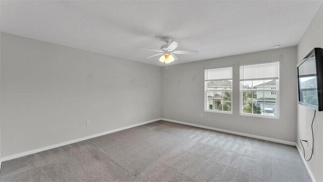 Building Photo - 1450 Haines Dr