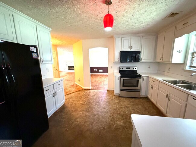Building Photo - 25 Brookstone Ct