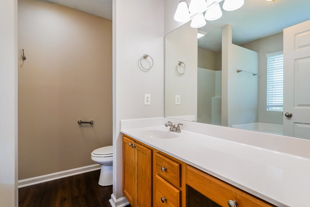 Building Photo - 7128 Legacy Dr