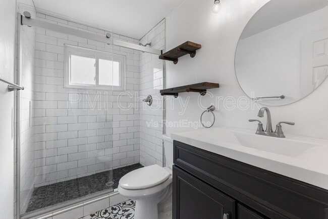 Building Photo - 1010 Newton St