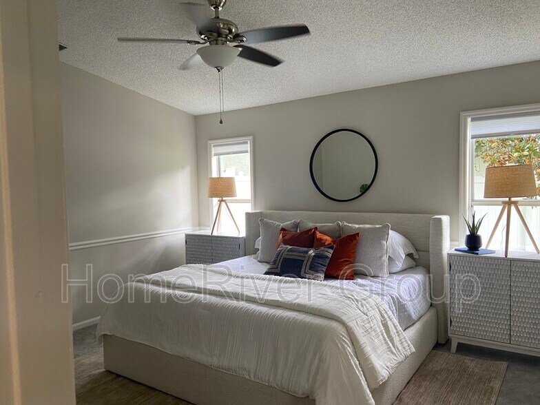 Building Photo - 2238 Tinder Ct