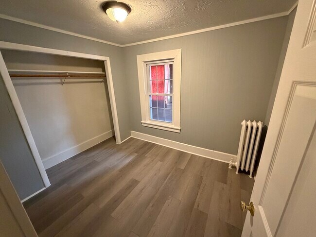 Building Photo - 105 Clarendon St