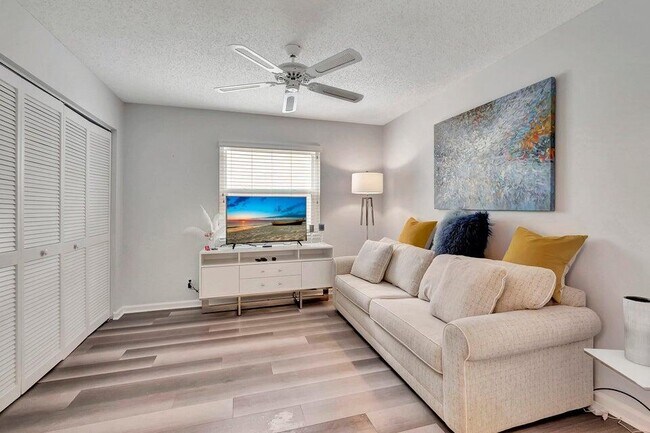 Building Photo - 9601 Harbour Lake Cir