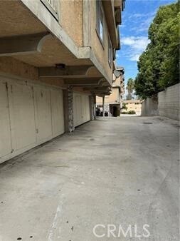 Building Photo - 100 S Chapel Ave