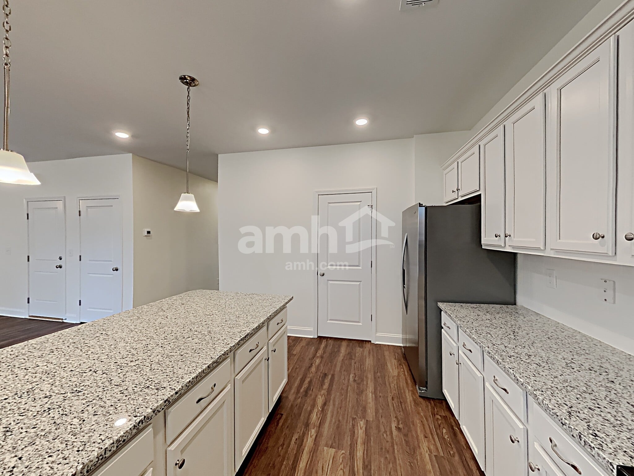 Building Photo - 1006 Bentley Pl