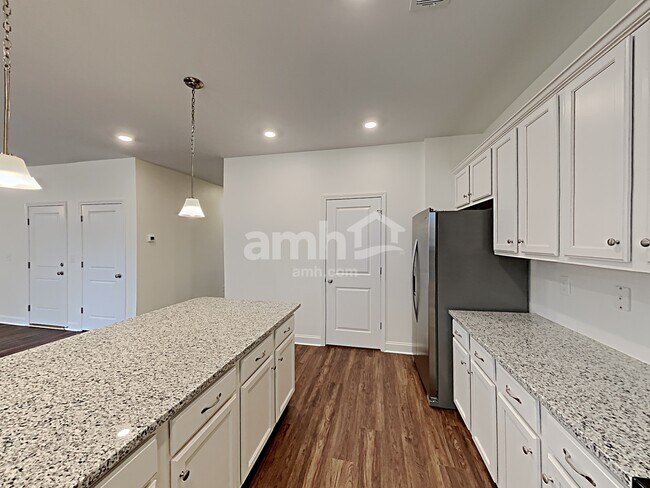 Building Photo - 1006 Bentley Pl