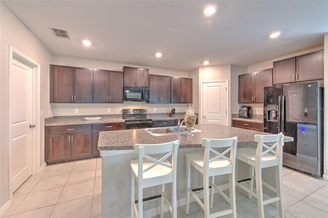 Building Photo - 10210 White Linen Ave
