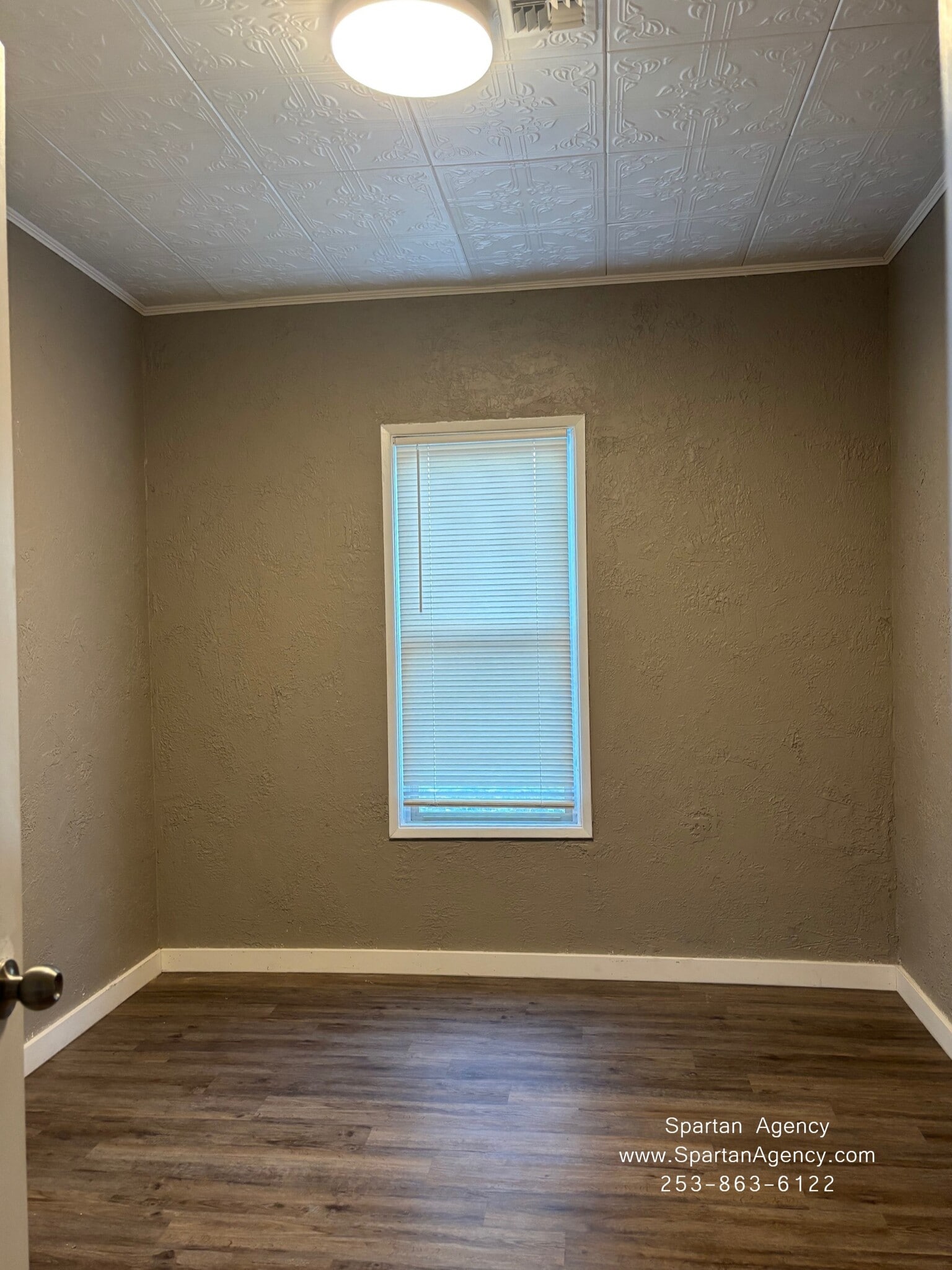 Building Photo - 1727 Pease Ave