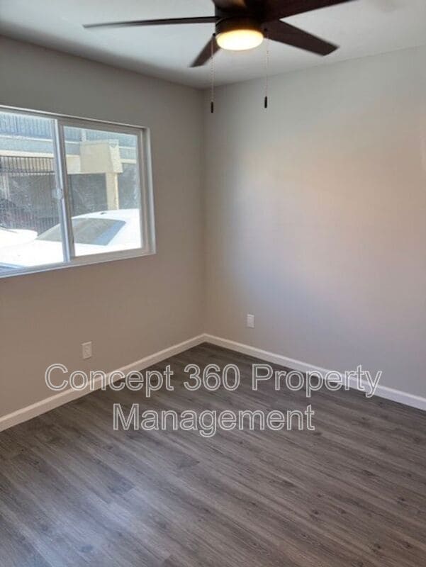 Building Photo - 2520 E Anaheim St