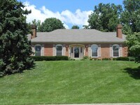 Building Photo - 807 Malabu Dr