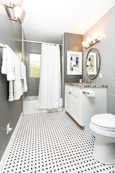 Linen storage cabinet out of view - 405 Orilla del Mar