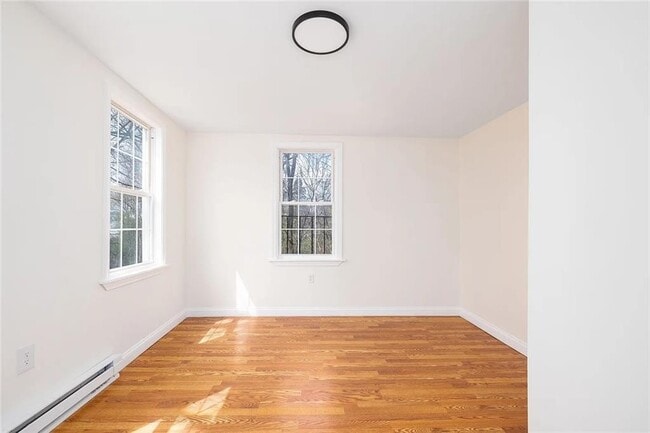 Building Photo - 12 Old Park Ave