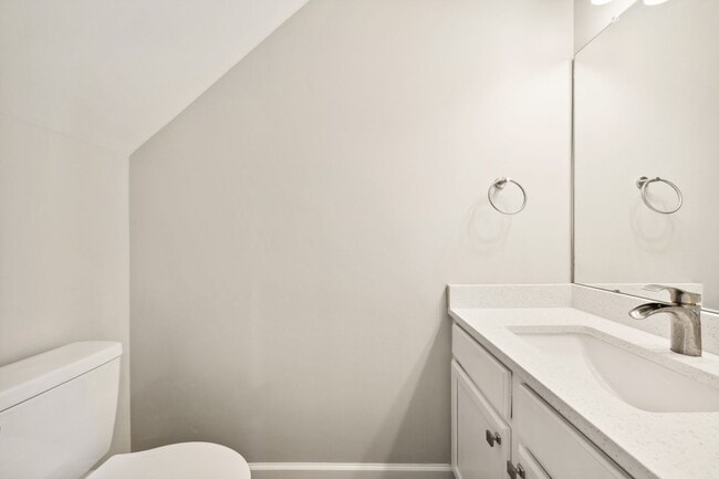 Building Photo - Renovated 2 bed 2.5 bath townhome in Holly Springs Arbor Creek community.