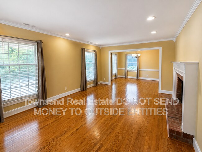 Building Photo - 342 Devane St