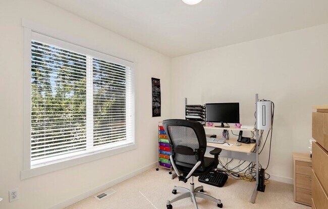 Building Photo - Snoqualmie home for rent - 3 bed, 2.5 bath, spacious loft.