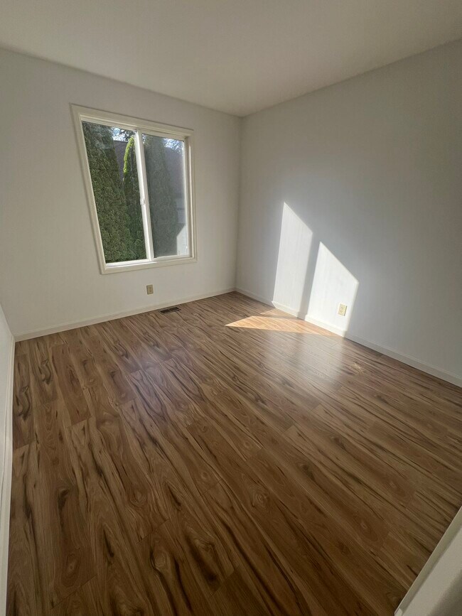 Building Photo - 4131 257th Ct SE