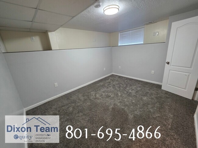 Building Photo - 44 W 150 N