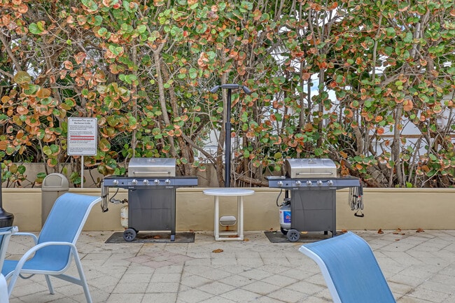 Building Photo - 3475 S Ocean Blvd
