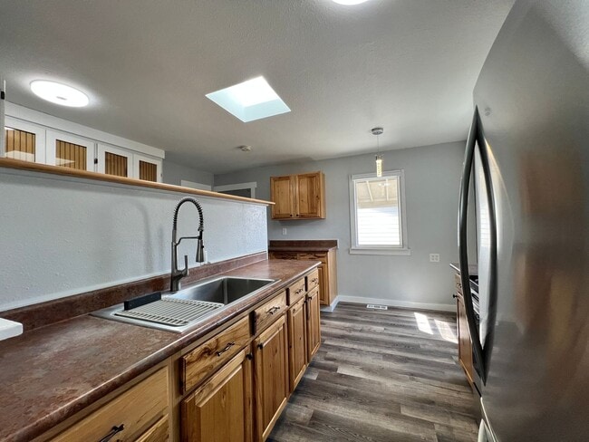 Building Photo - 2 Bed 1 Bath Home w/ Huge Shop For Rent!!!