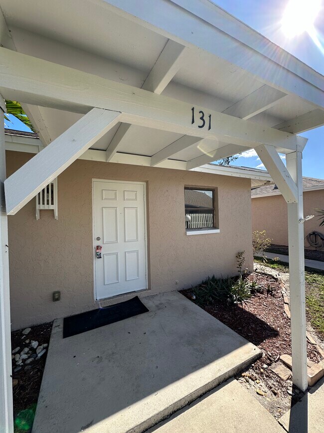 Primary Photo - 27600 S View Dr