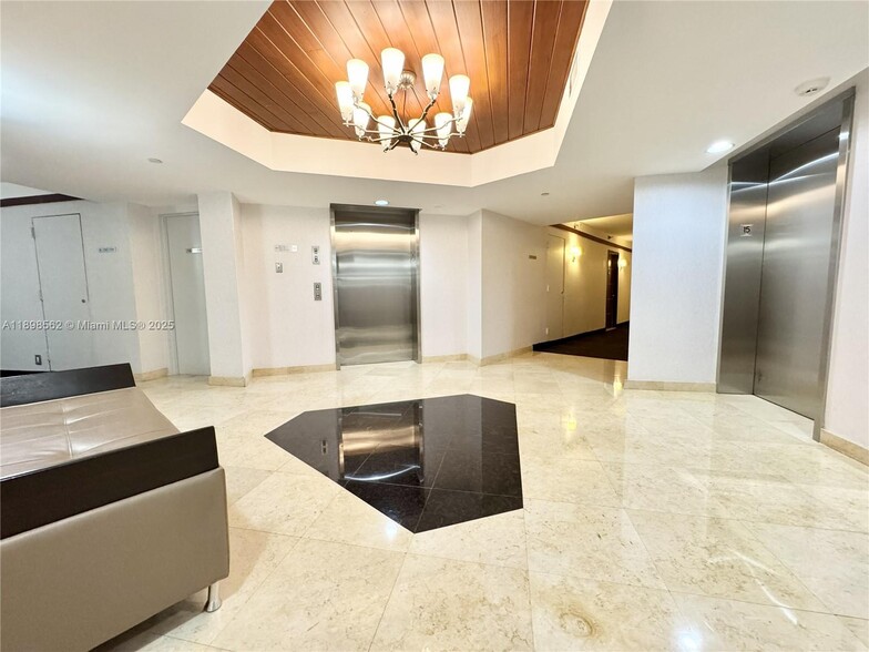 Building Photo - 3300 NE 191st St